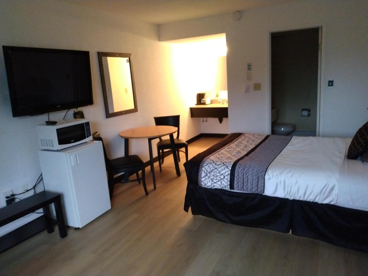 רדיום הוט ספרינגס Alpen Motel מראה חיצוני תמונה