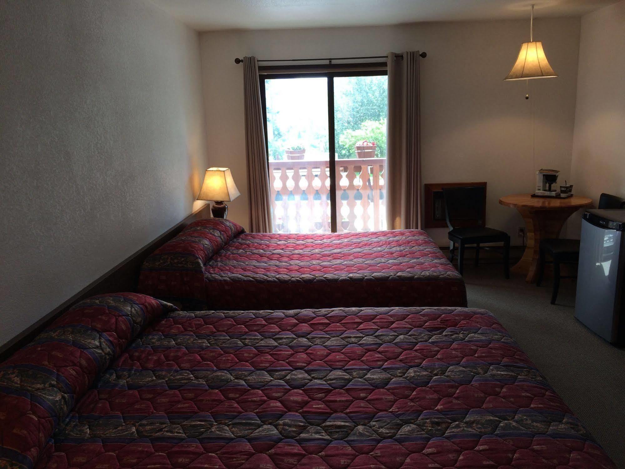 רדיום הוט ספרינגס Alpen Motel מראה חיצוני תמונה